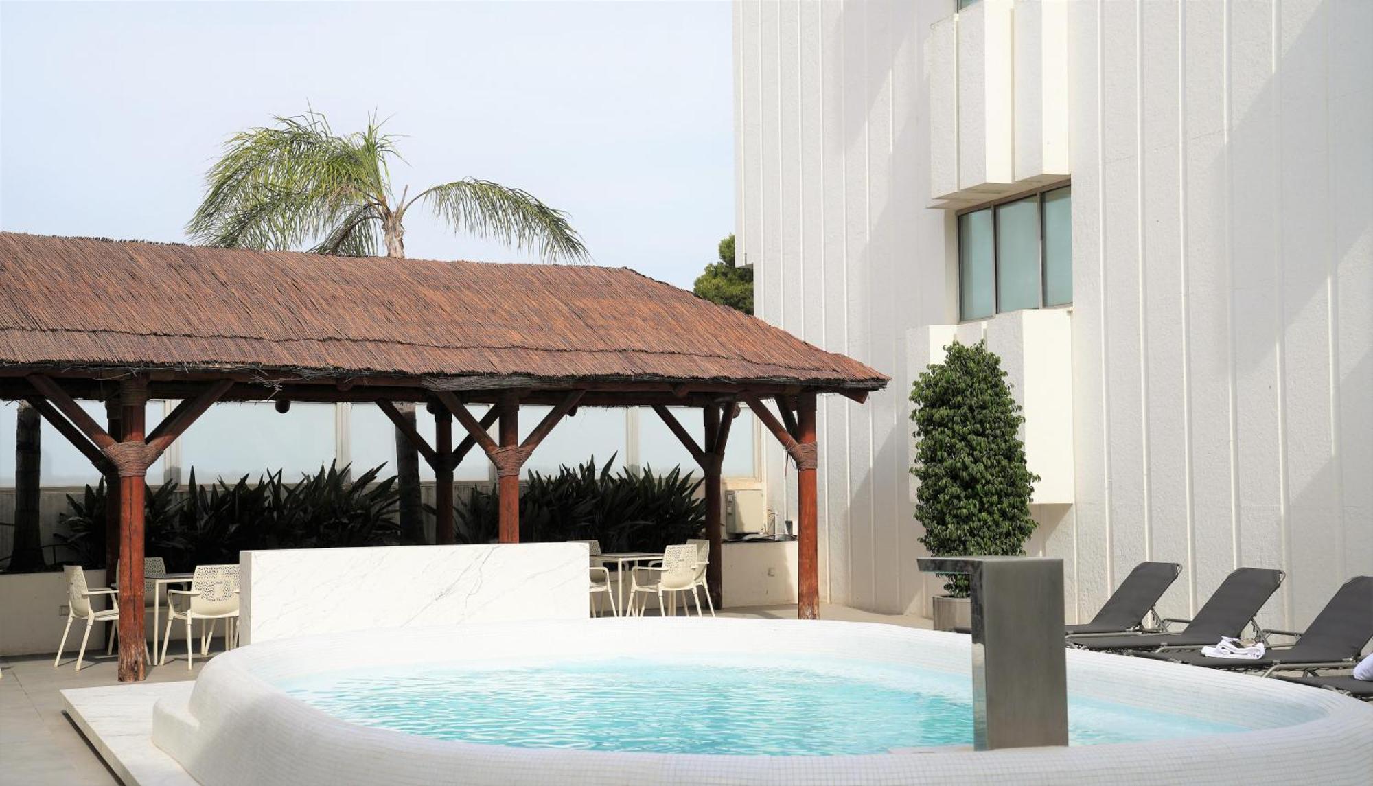 Port Azafata Valencia Hotel Manises Exterior photo